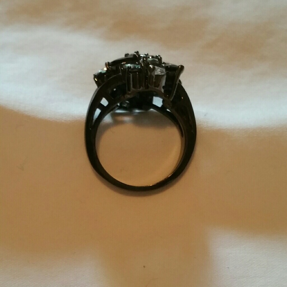 Onyx Cubic Zirconia Ring - Picture 3 of 4